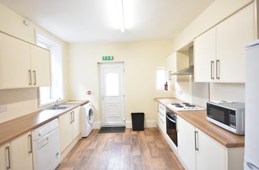 Fern Avenue, Jesmond, Newcastle - Image 2